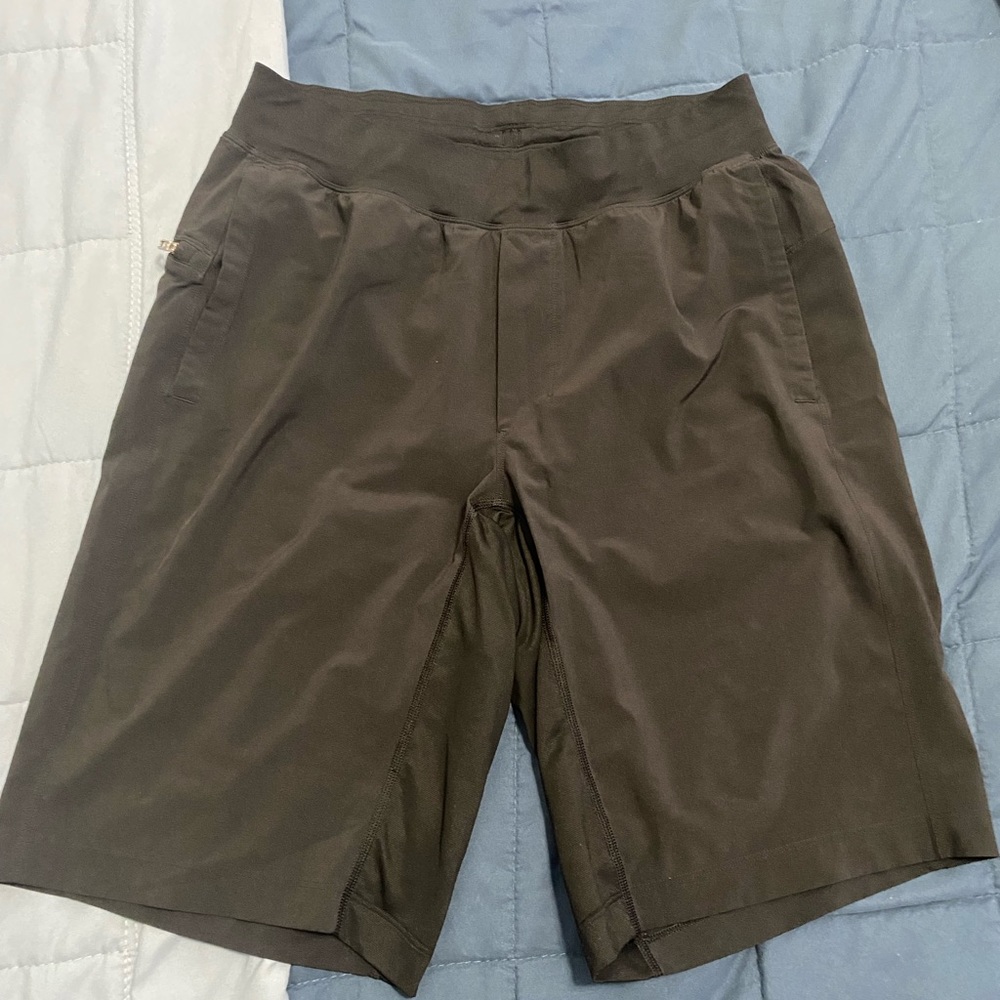 Lululemon men’s short